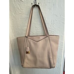 Michael Kors Leather 
Purse with Dustbag